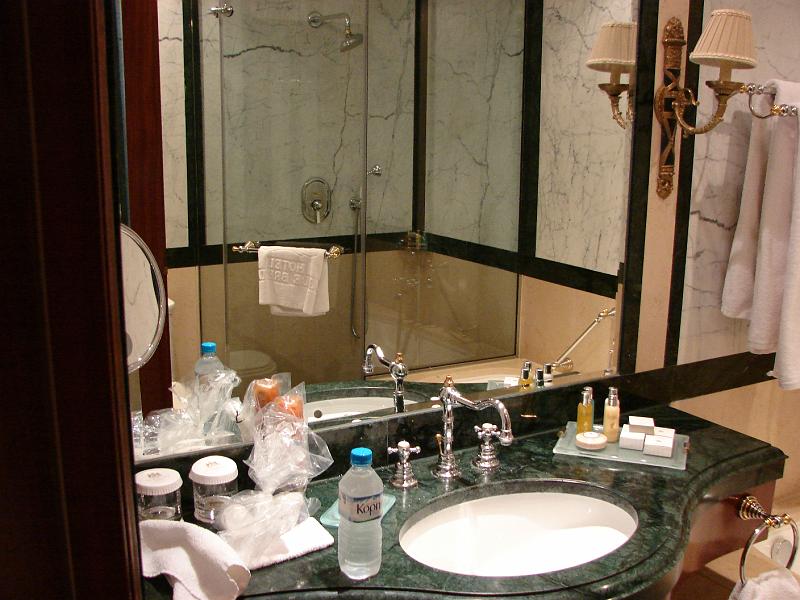 DSC03046.JPG - Hotel Grande Bretagne